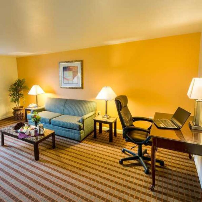 The Inn At Reading Hotel & Conference Center Esterno foto