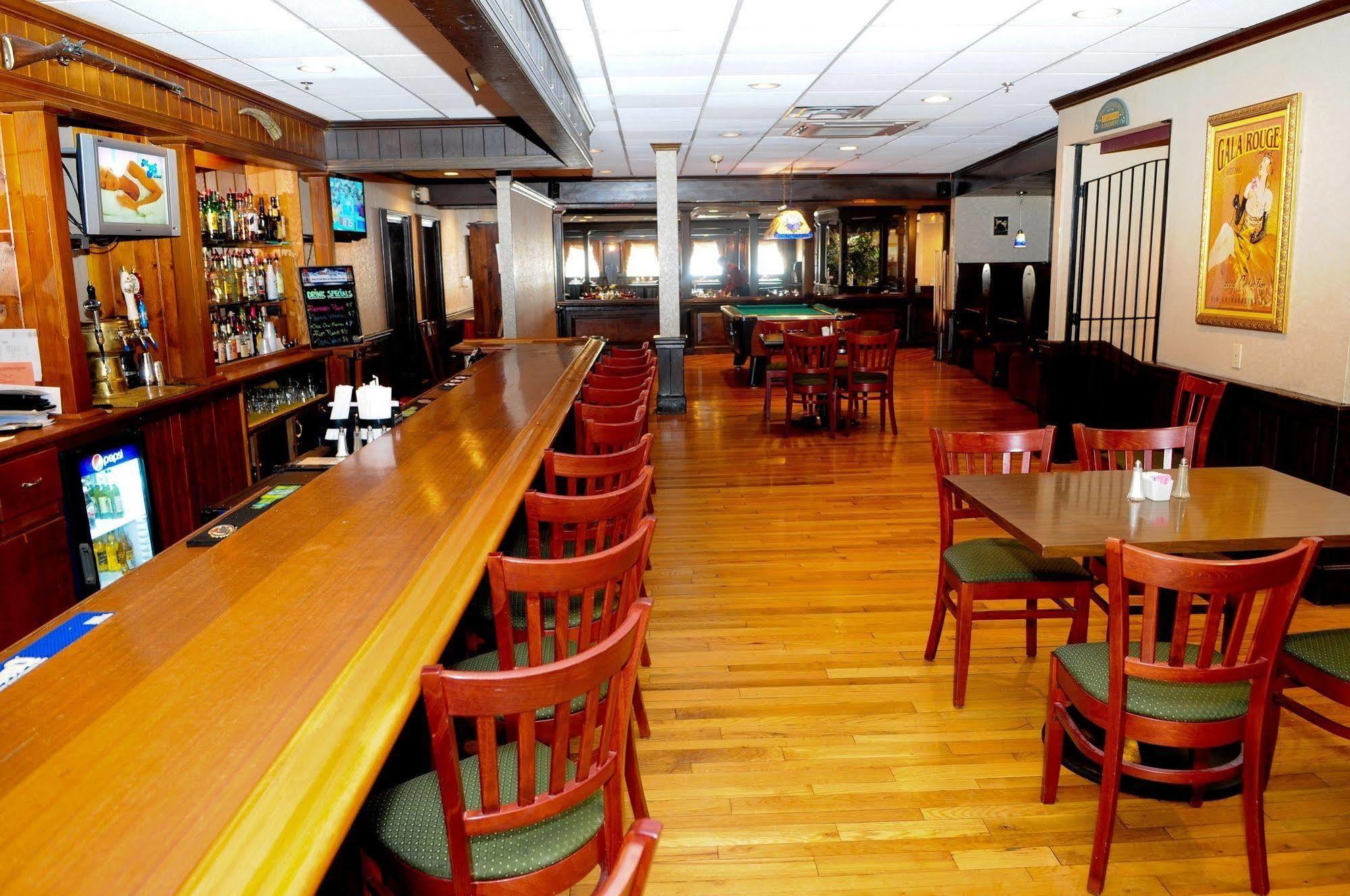 The Inn At Reading Hotel & Conference Center Esterno foto